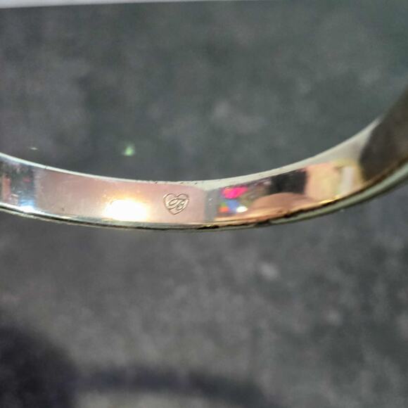 Brighton daisies and stars etched bangle bracelet with Swarovski crystals - Picture 7 of 8